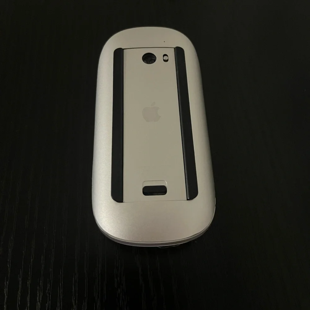 Apple Wireless Mouse - Sleek White